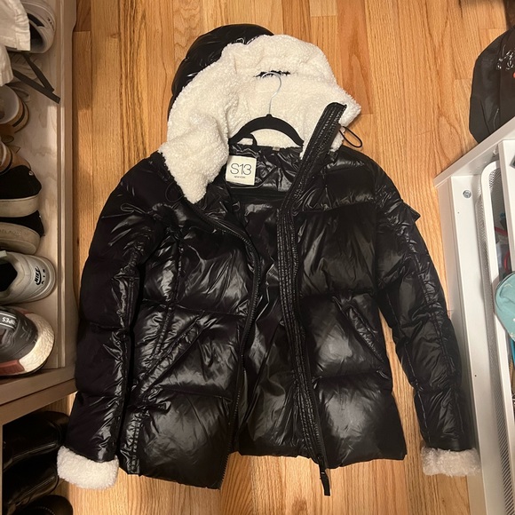 S13 Black faux fur Sherpa trimmed Callie puffer EUC - Picture 5 of 8